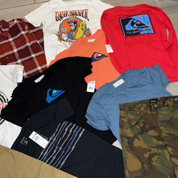🔥 QUIKSILVER CLOTHING BUNDLE BOX LOT FOR BOYS NEW WITH TAGS! 🔥 - Picture 4 of 6